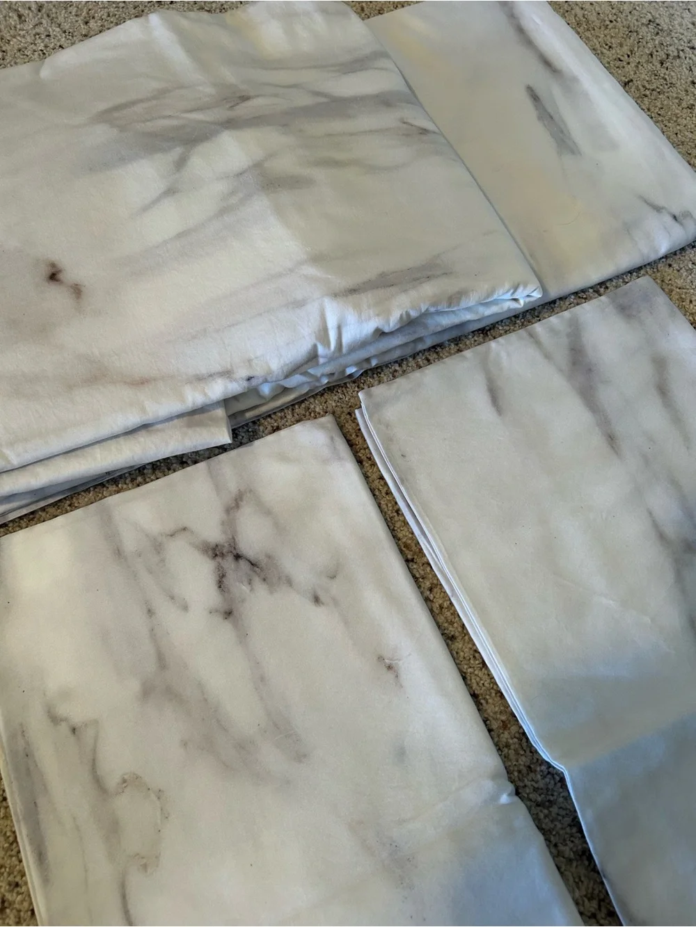 Marble-Print Bedding Set - White & Gray